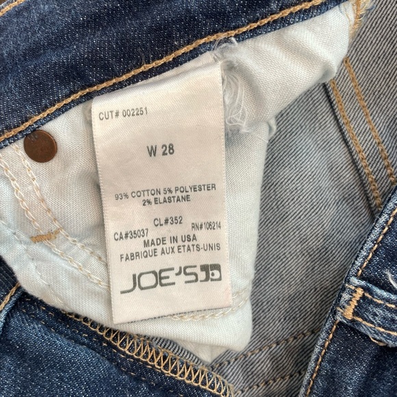 Like New Condition, Joes Jeans Cropped - Picture 3 of 6